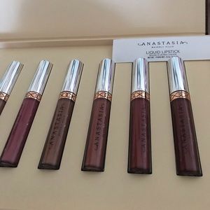 ABH 10 piece New . liquid  lipsticks
